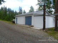 Lakefront
Cottage